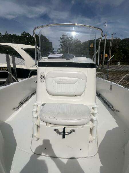 23ft Boston Whaler Yacht For Sale