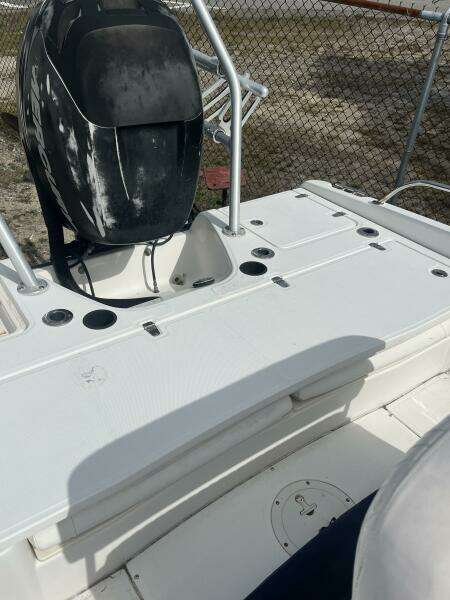 23ft Boston Whaler Yacht For Sale