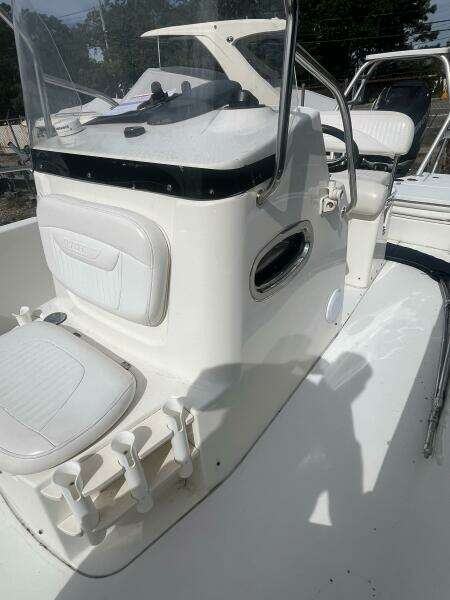 23ft Boston Whaler Yacht For Sale