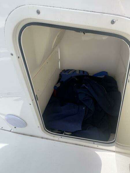 23ft Boston Whaler Yacht For Sale