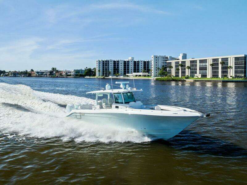 SPIRITED 42ft HCB Yacht For Sale