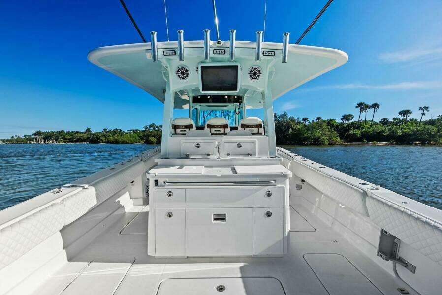 SPIRITED 42ft HCB Yacht For Sale