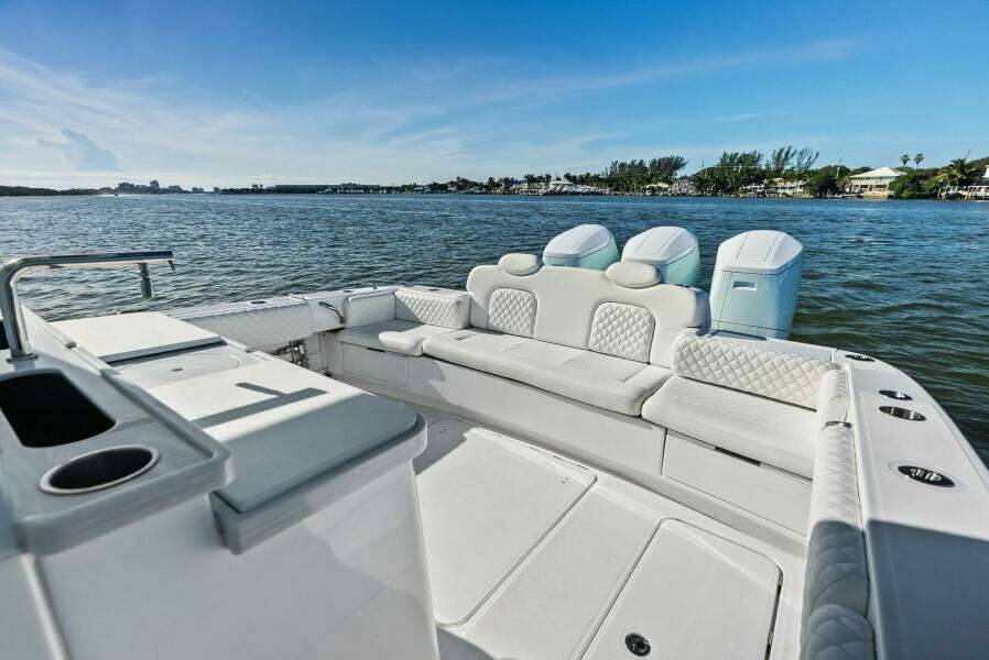 SPIRITED 42ft HCB Yacht For Sale