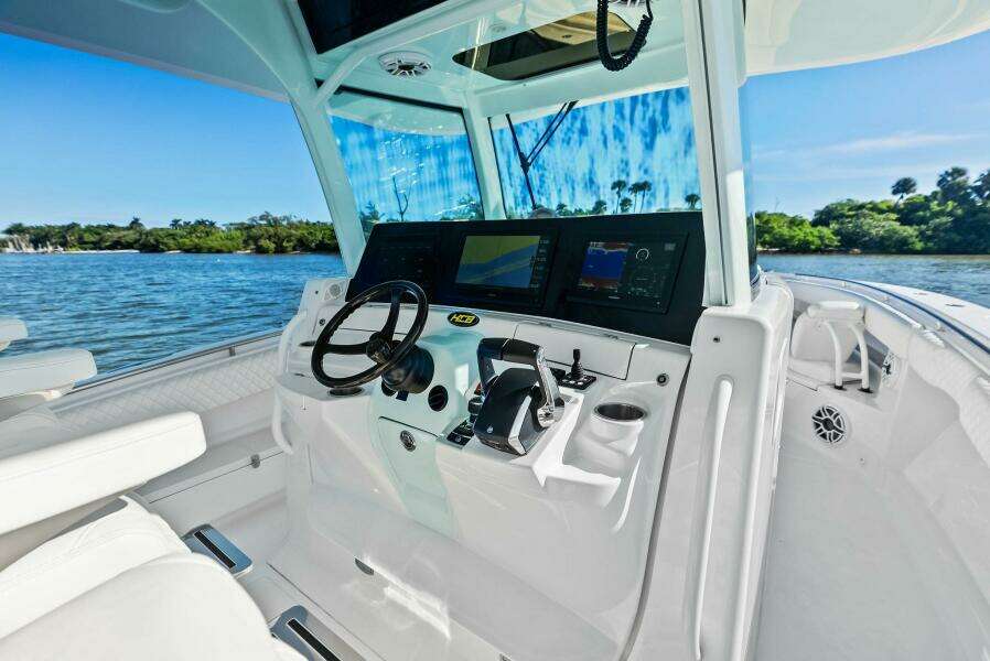 SPIRITED 42ft HCB Yacht For Sale