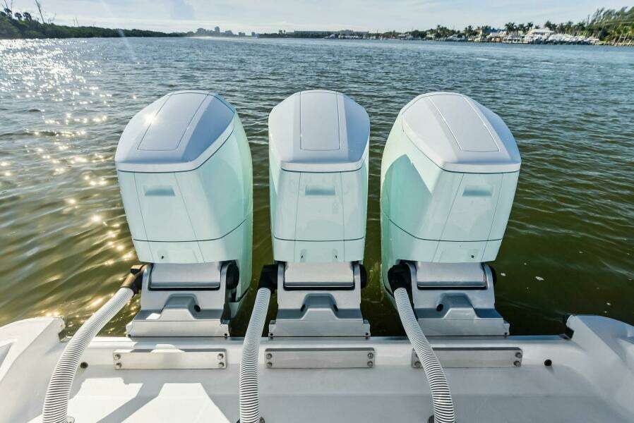 SPIRITED 42ft HCB Yacht For Sale