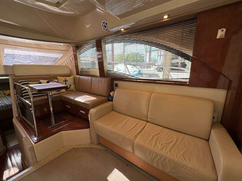A Day in the Life 36ft Sea Ray Yacht For Sale