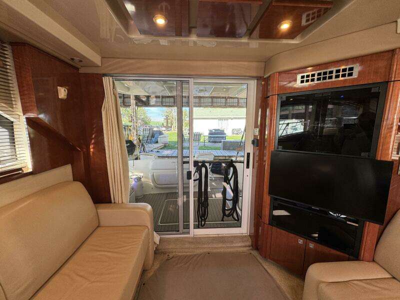 A Day in the Life 36ft Sea Ray Yacht For Sale