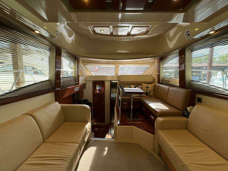 A Day in the Life 36ft Sea Ray Yacht For Sale