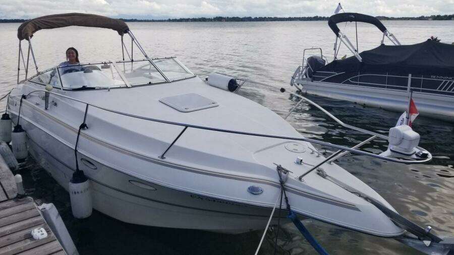 Fandango 25ft Larson Yacht For Sale