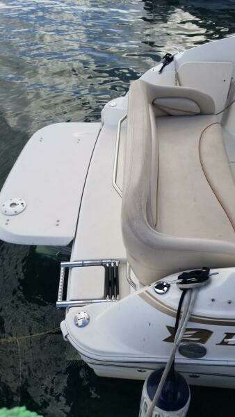 Fandango 25ft Larson Yacht For Sale