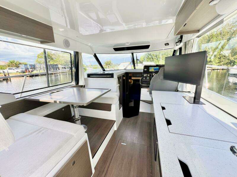 34ft Jeanneau Yacht For Sale