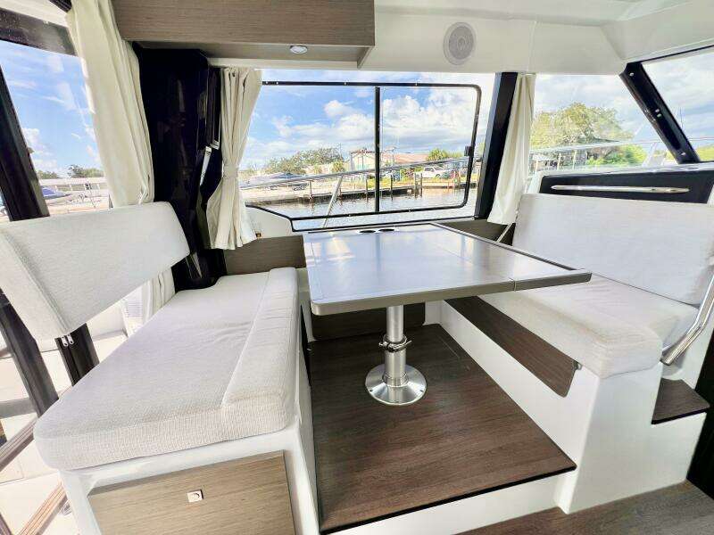 34ft Jeanneau Yacht For Sale