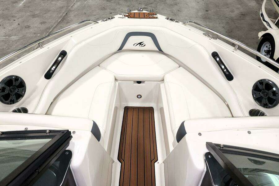 Bowrider