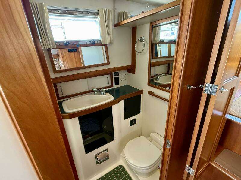 47ft Sabre Yacht For Sale