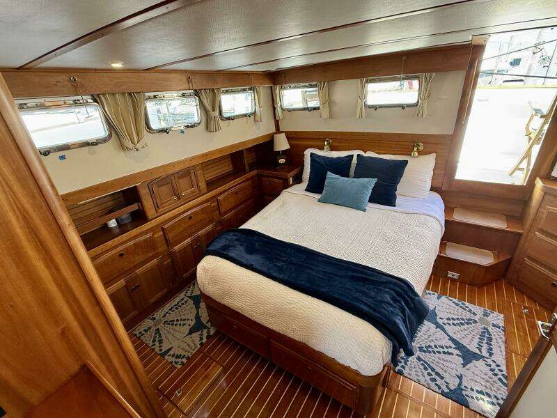 47ft Sabre Yacht For Sale