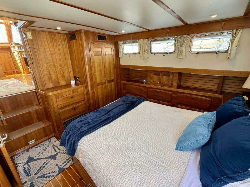 47ft Sabre Yacht For Sale