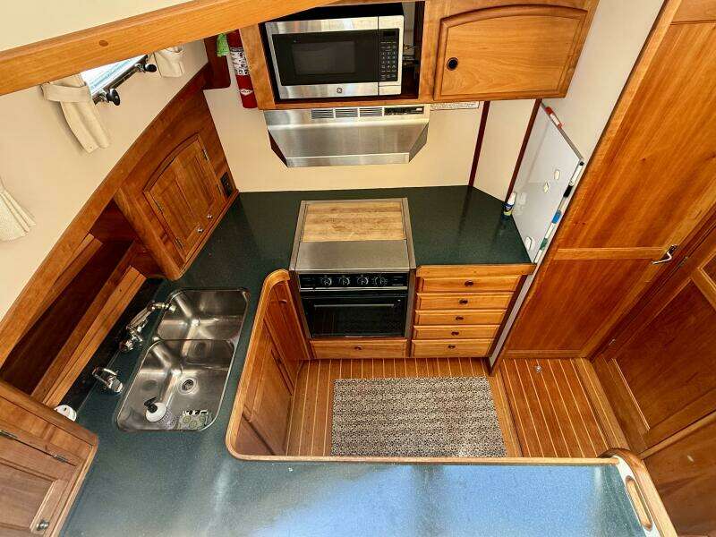 47ft Sabre Yacht For Sale