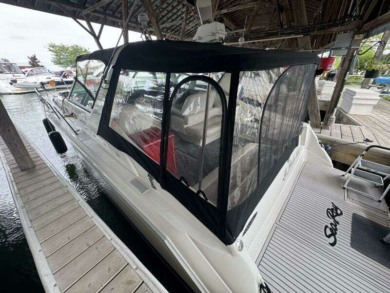 La Dolce Vita 37ft Sea Ray Yacht For Sale