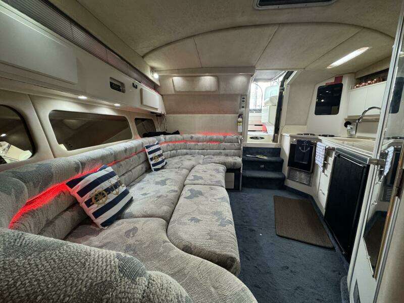 La Dolce Vita 37ft Sea Ray Yacht For Sale