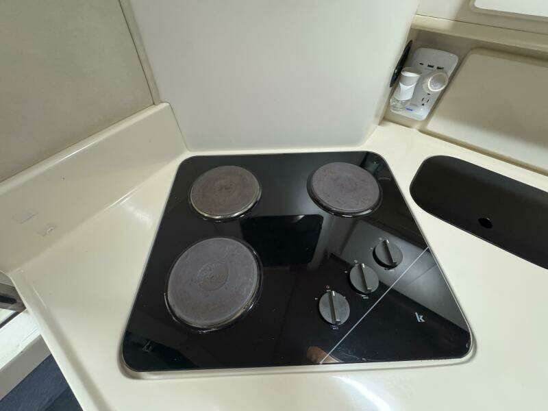 La Dolce Vita 37ft Sea Ray Yacht For Sale