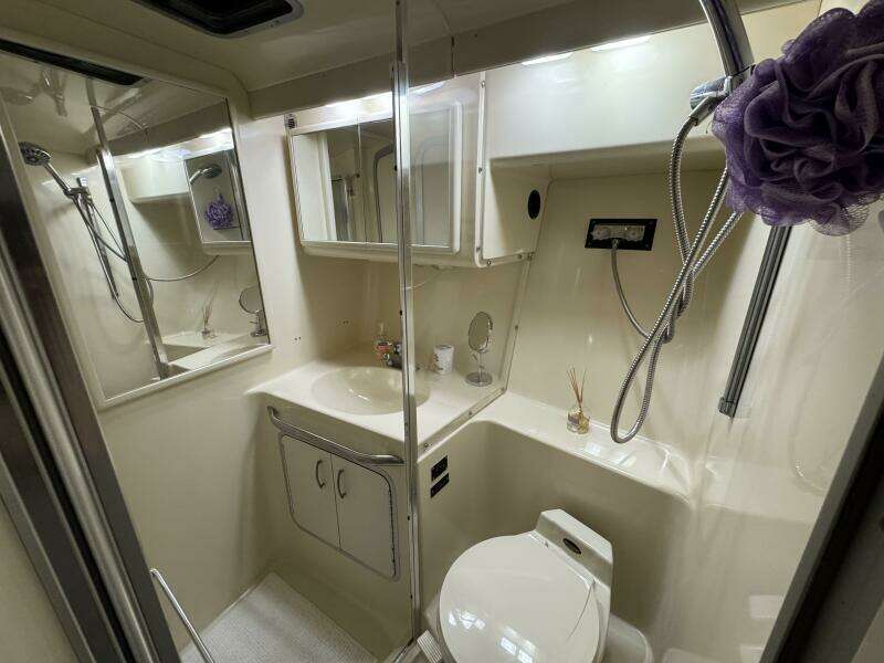 La Dolce Vita 37ft Sea Ray Yacht For Sale