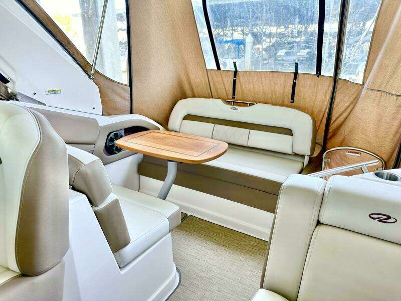 28ft Regal Yacht For Sale