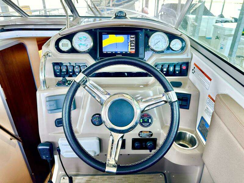 28ft Regal Yacht For Sale