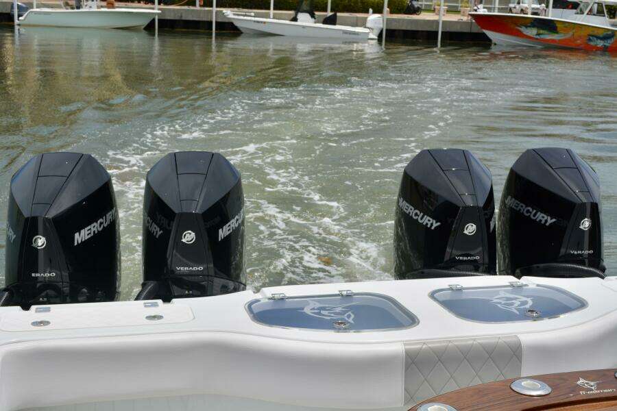 FLAK BAIT 43ft Freeman Yacht For Sale