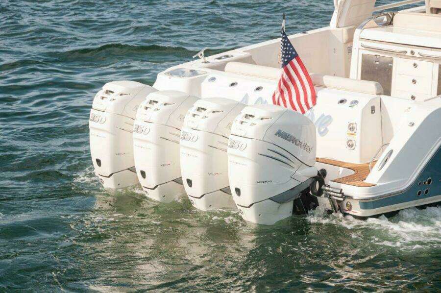 2018 42 Boston Whaler 420 Outrage The Tyder II Engines (1)