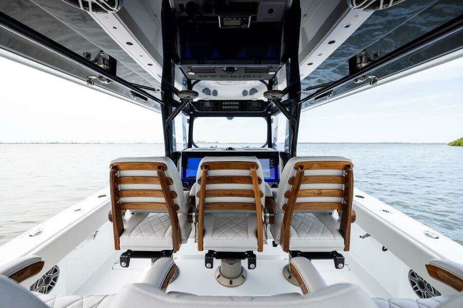 BADFISH 42ft Freeman Yacht For Sale