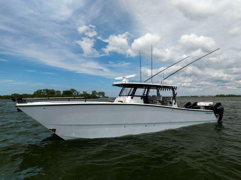 BADFISH 42ft Freeman Yacht For Sale