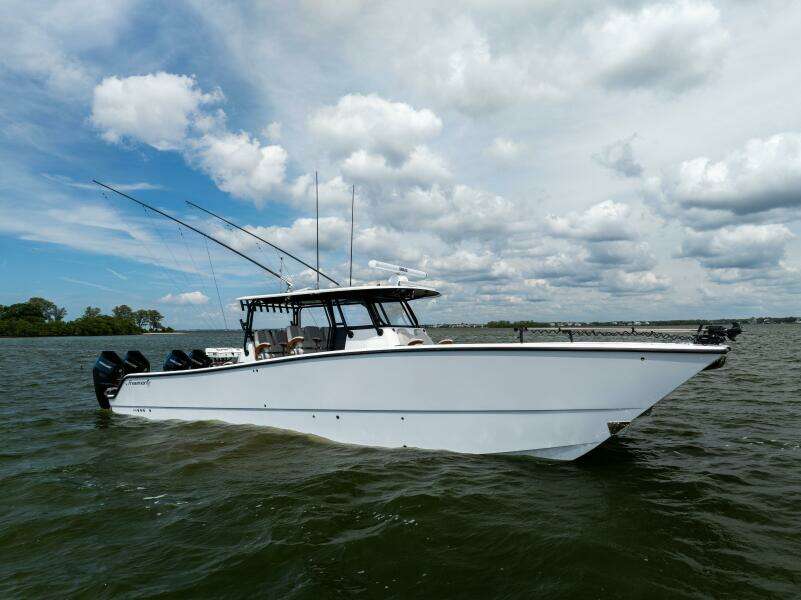 BADFISH 42ft Freeman Yacht For Sale