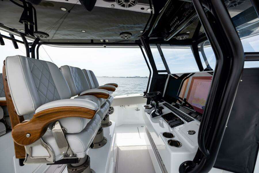 BADFISH 42ft Freeman Yacht For Sale