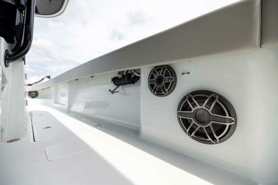 BADFISH 42ft Freeman Yacht For Sale
