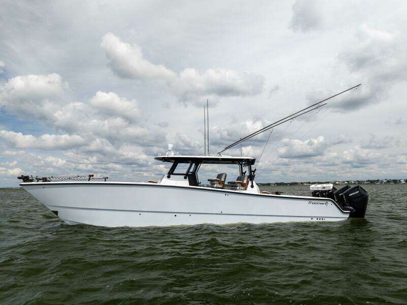 BADFISH 42ft Freeman Yacht For Sale