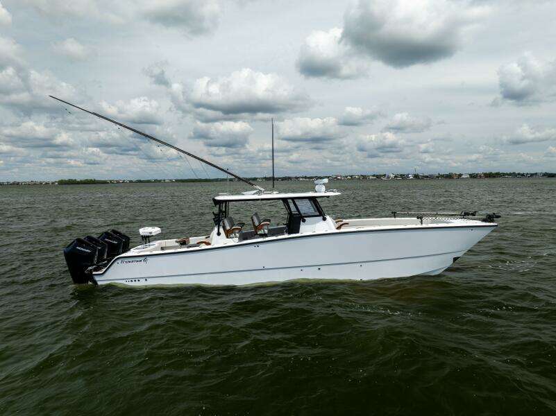 BADFISH 42ft Freeman Yacht For Sale