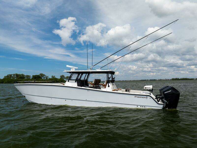 BADFISH 42ft Freeman Yacht For Sale
