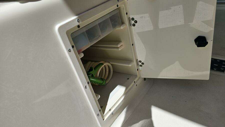 Less Worries 30ft Pursuit Yacht For Sale