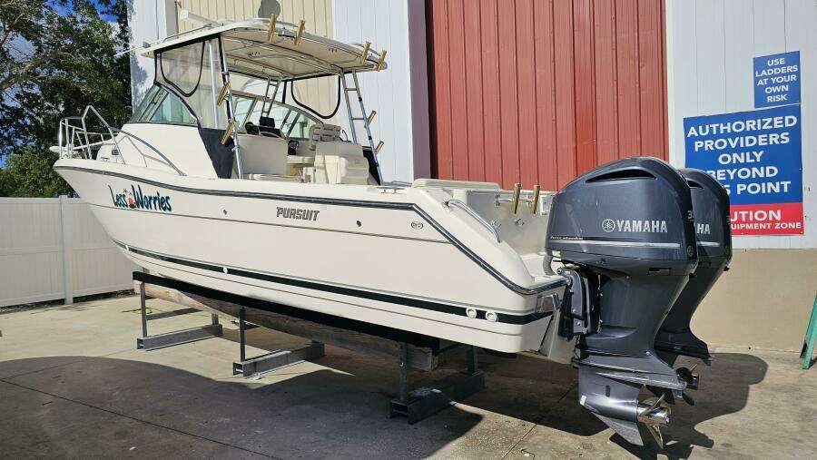 Less Worries 30ft Pursuit Yacht For Sale
