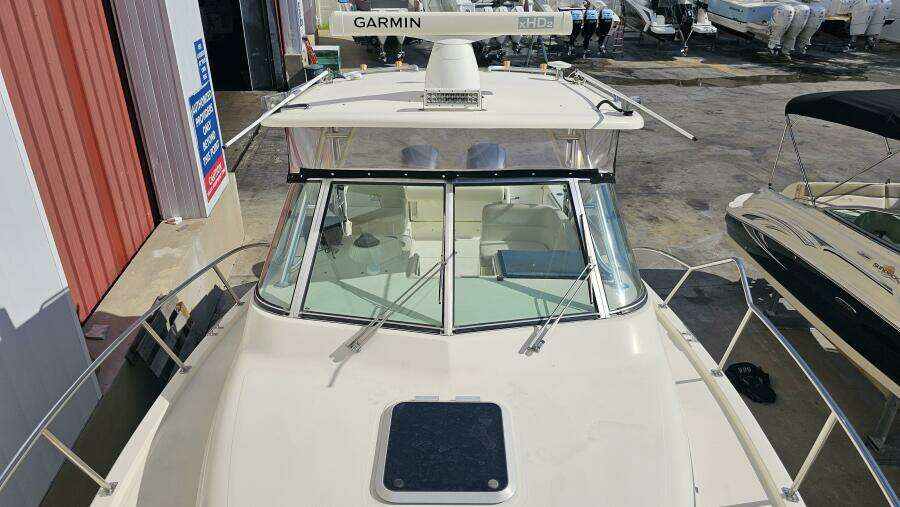 Less Worries 30ft Pursuit Yacht For Sale