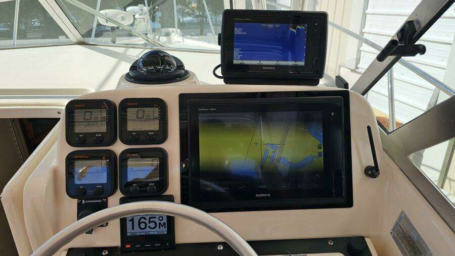 Less Worries 30ft Pursuit Yacht For Sale