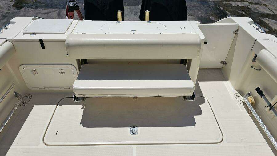 Less Worries 30ft Pursuit Yacht For Sale