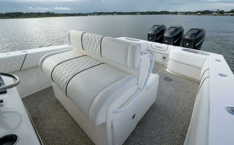 37ft SeaHunter Yacht For Sale 37ft SeaHunter Yacht For Sale