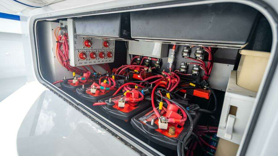 39ft Yellowfin Yacht For Sale