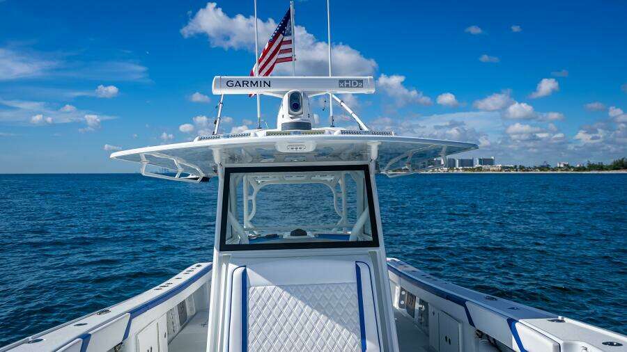 39ft Yellowfin Yacht For Sale