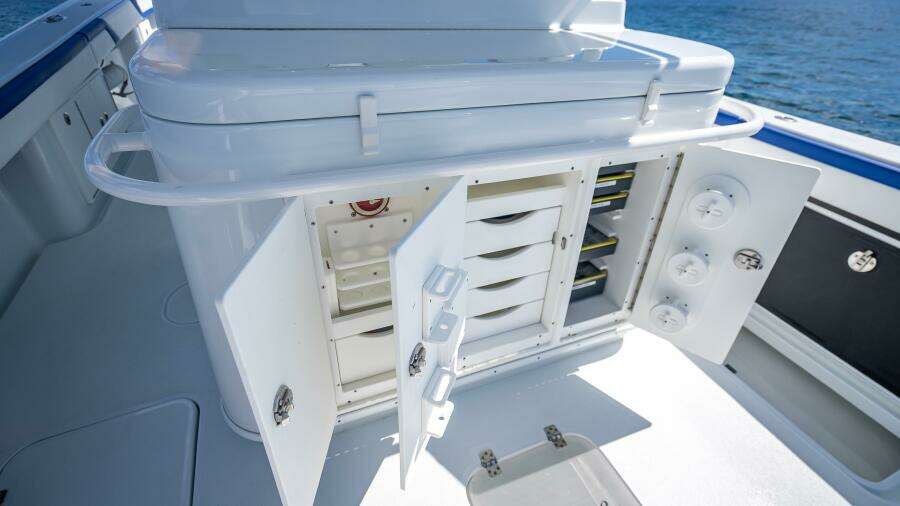 39ft Yellowfin Yacht For Sale