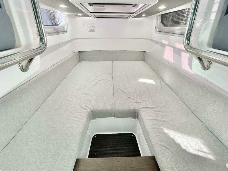 37ft Axopar Yacht For Sale