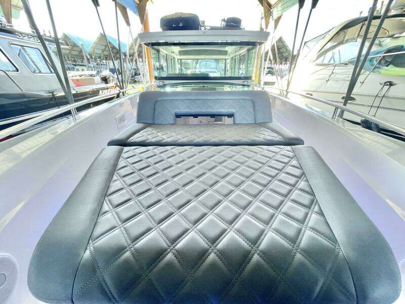 37ft Axopar Yacht For Sale