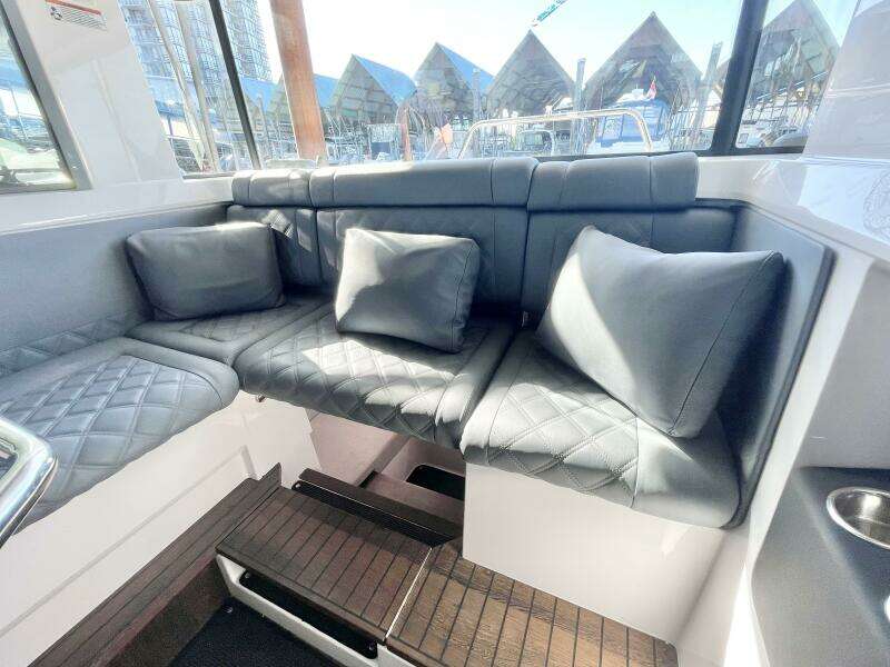 37ft Axopar Yacht For Sale