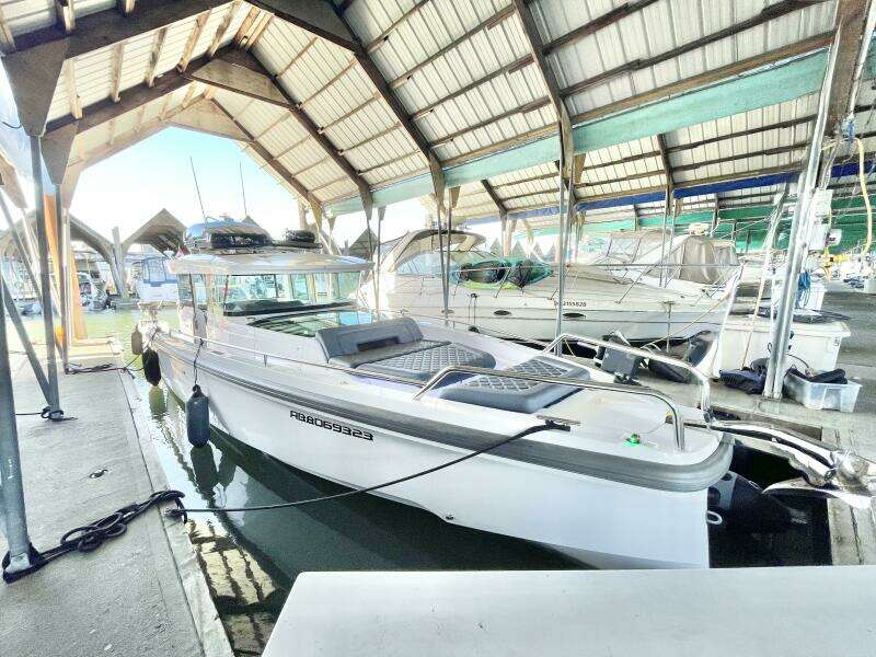 37ft Axopar Yacht For Sale